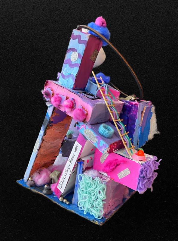 Buntes Modell des Galicy-Haus von Miray Albaylar, Maleen Fauser, Luisa Landenberger & Emma Reischle, September 2024.